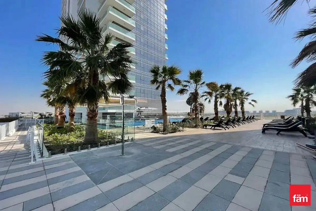 studio freehold apartment in DAMAC Hills — photo 3 of 5