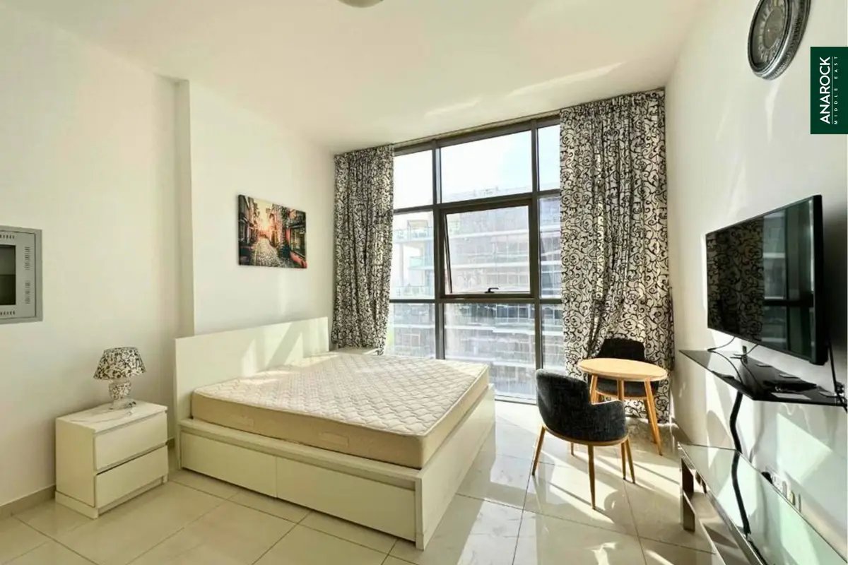 studio freehold apartment in DAMAC Hills — photo 1 of 5