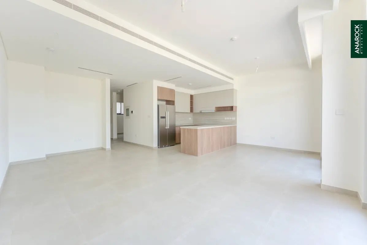3-bedroom freehold villa in Mudon — photo 5 of 5