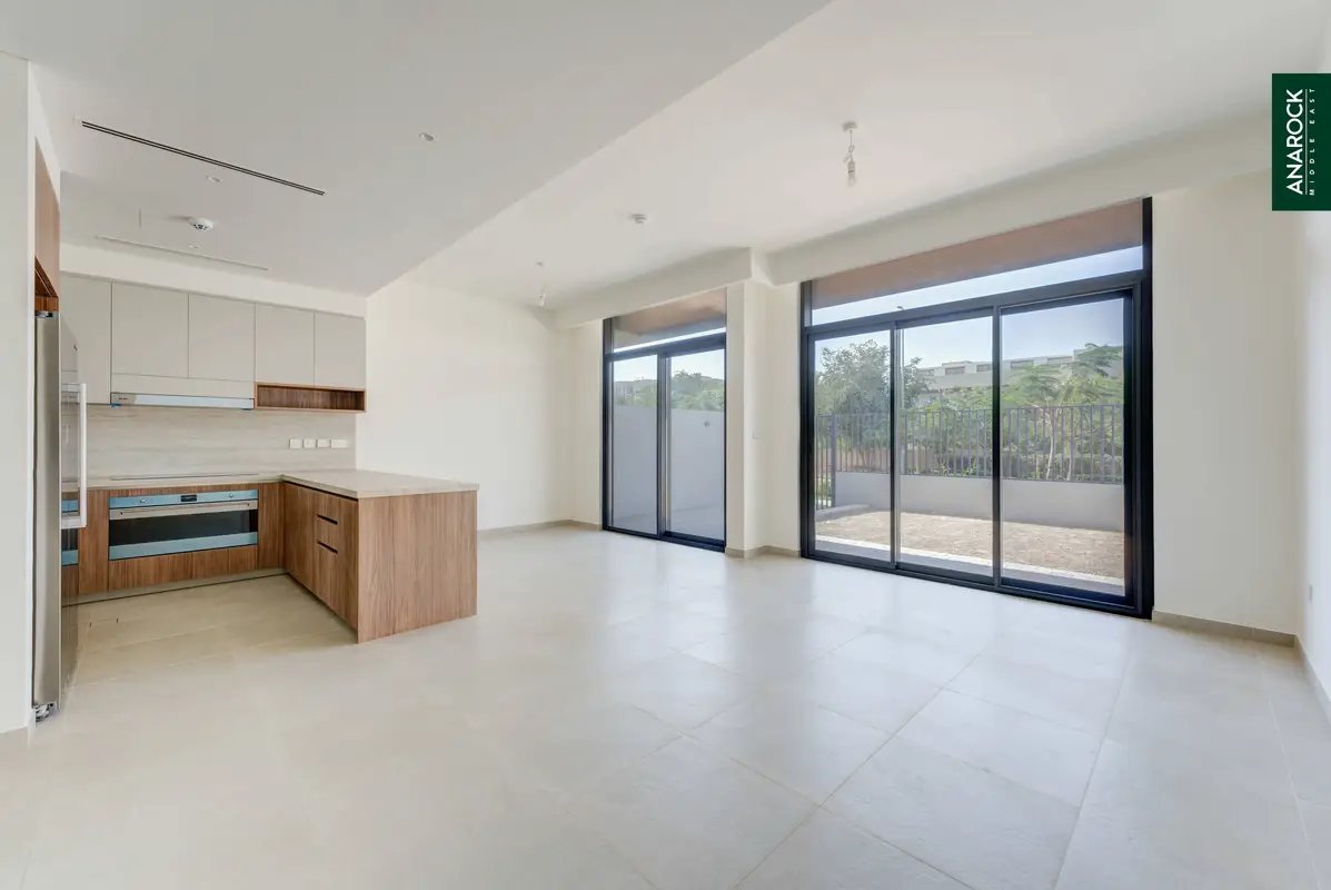 3-bedroom freehold villa in Mudon — photo 3 of 5