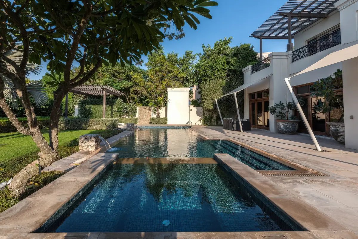 6-bedroom freehold villa in Al Barari — photo 5 of 5