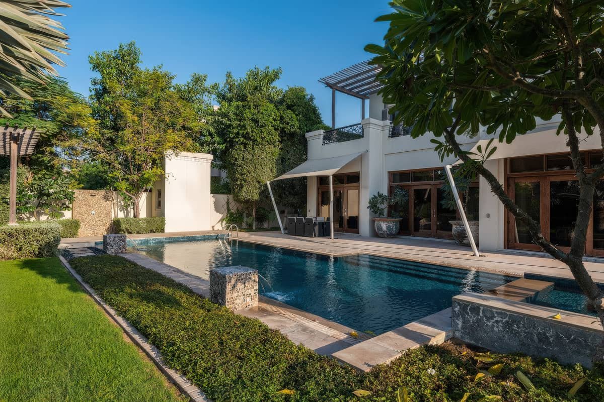 6-bedroom freehold villa in Al Barari — photo 4 of 5