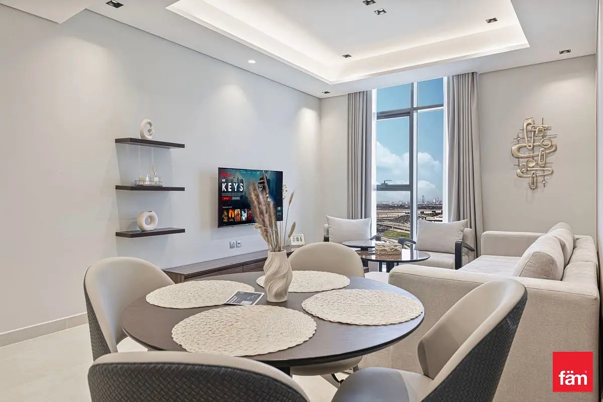 2-bedroom freehold apartment in Business Bay — photo 3 of 5