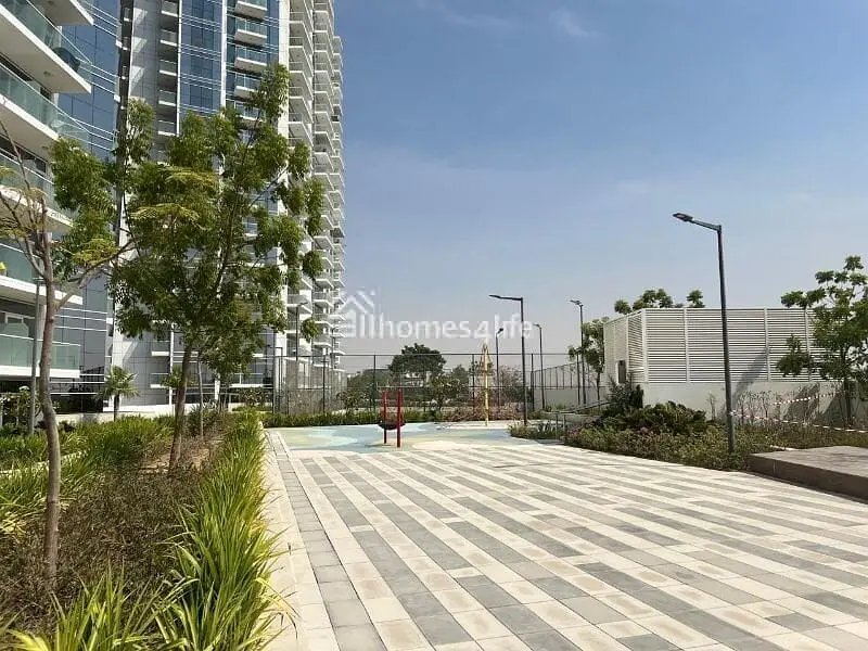 studio freehold apartment in DAMAC Hills — photo 1 of 5