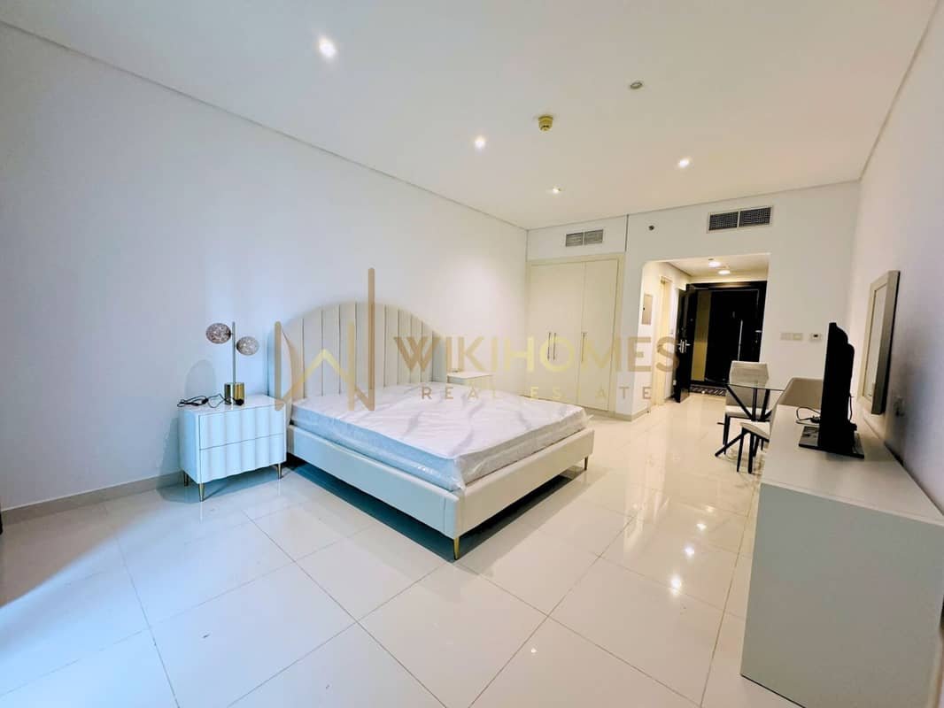 studio freehold apartment in Business Bay — photo 1 of 5