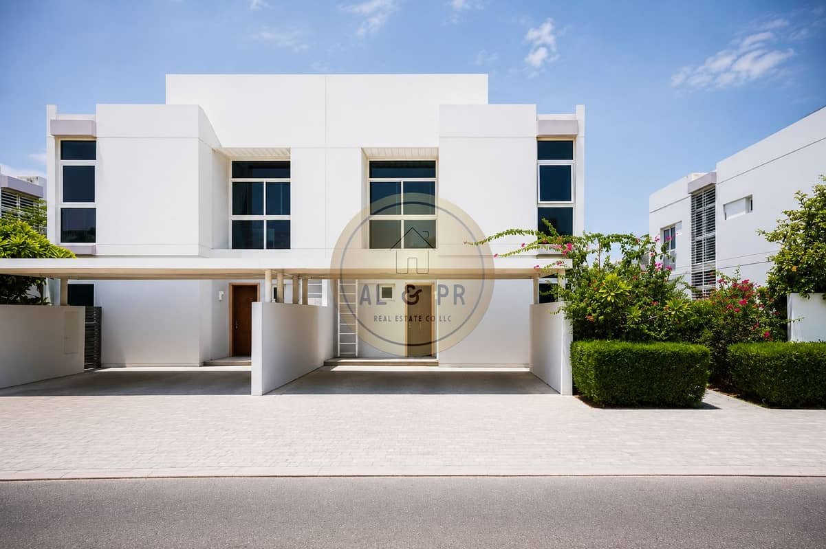 4-bedroom freehold villa in Mudon — photo 2 of 5