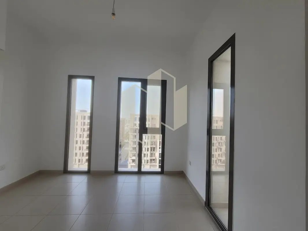 2-bedroom freehold apartment in Town Square — photo 5 of 5
