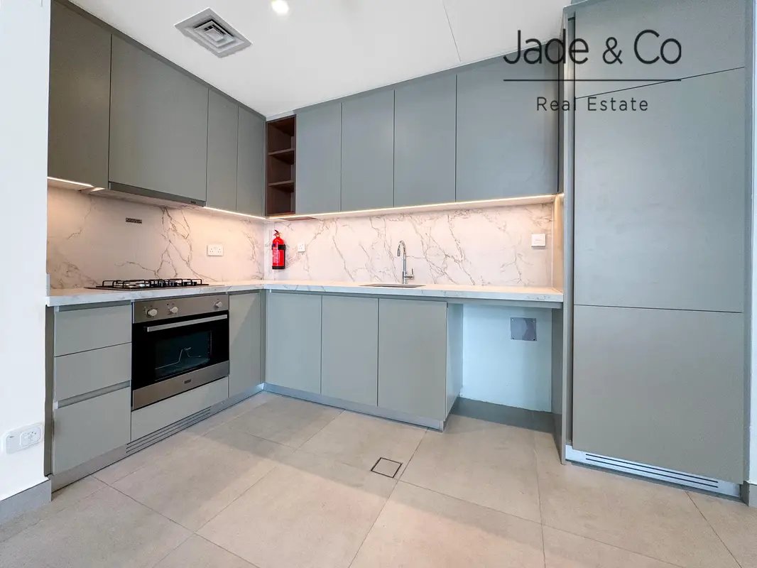 2-bedroom freehold apartment in Business Bay — photo 5 of 5