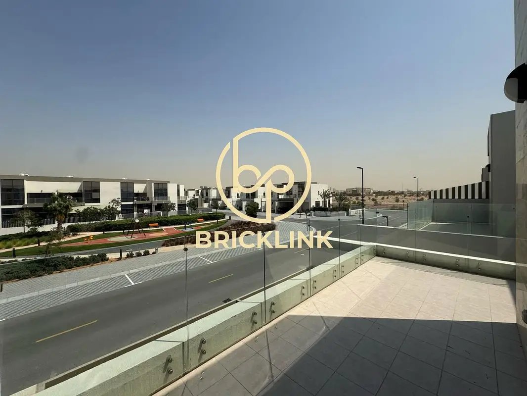 4-bedroom freehold villa in Mohammed Bin Rashid City (MBR City) — photo 2 of 5