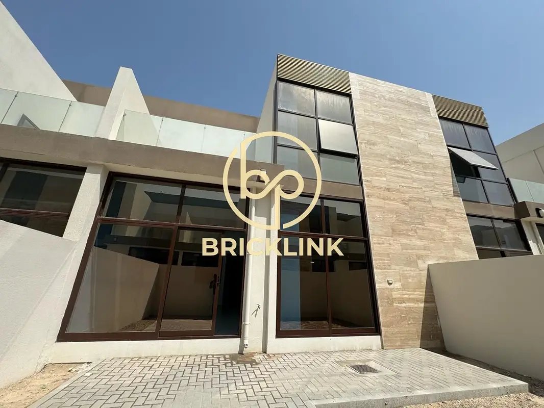 4-bedroom freehold villa in Mohammed Bin Rashid City (MBR City) — photo 3 of 5