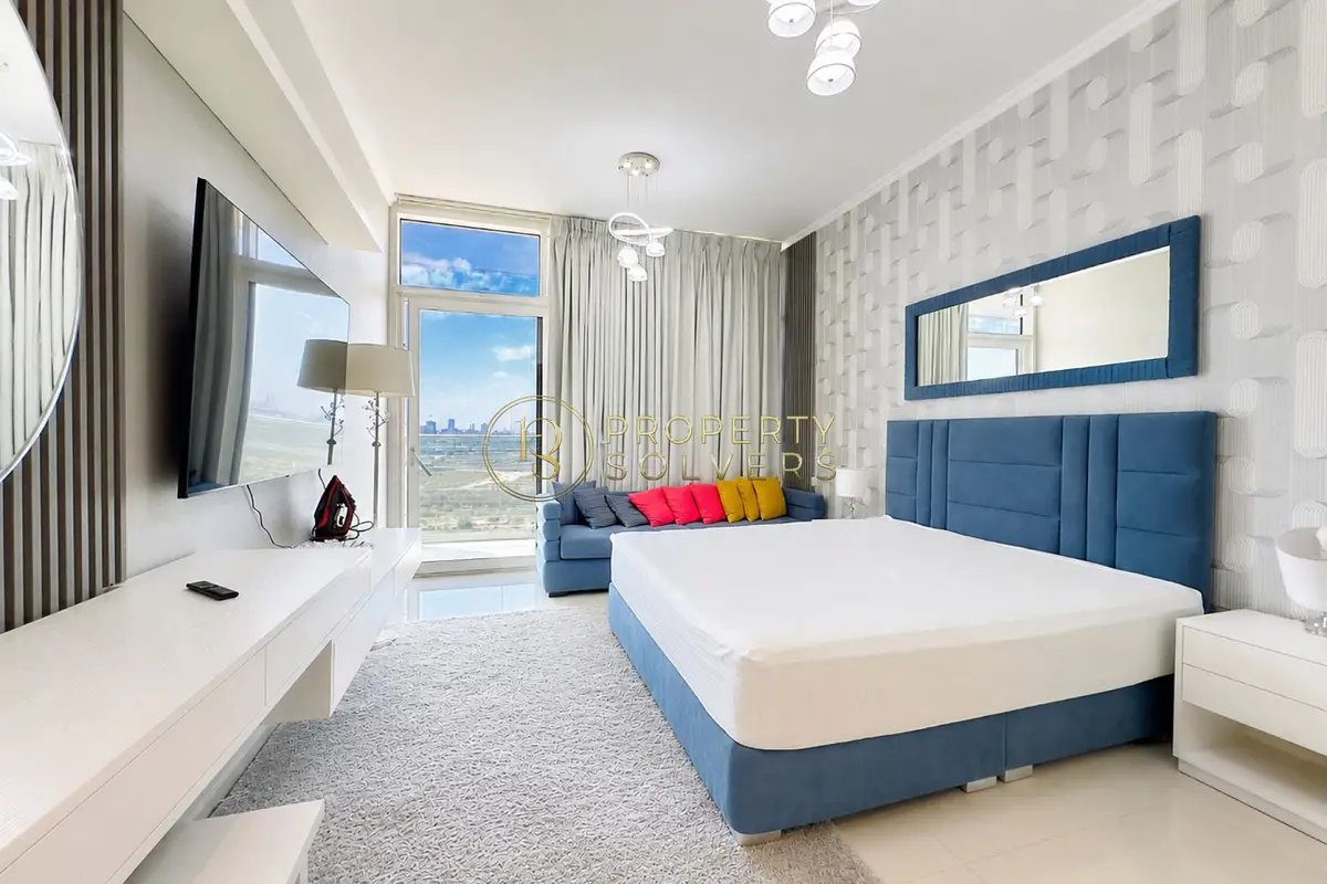 studio freehold apartment in DAMAC Hills — photo 3 of 5