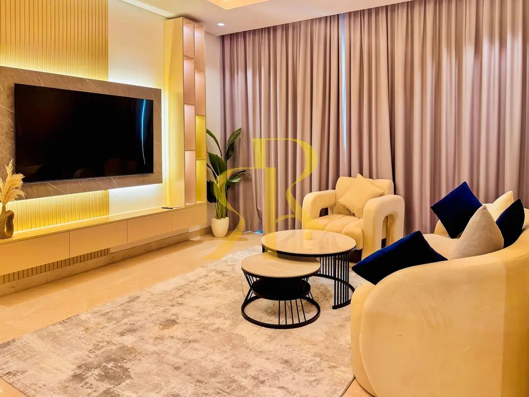 3-bedroom freehold apartment in Business Bay — photo 3 of 5