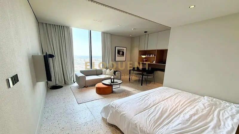 studio freehold apartment in Business Bay — photo 1 of 5