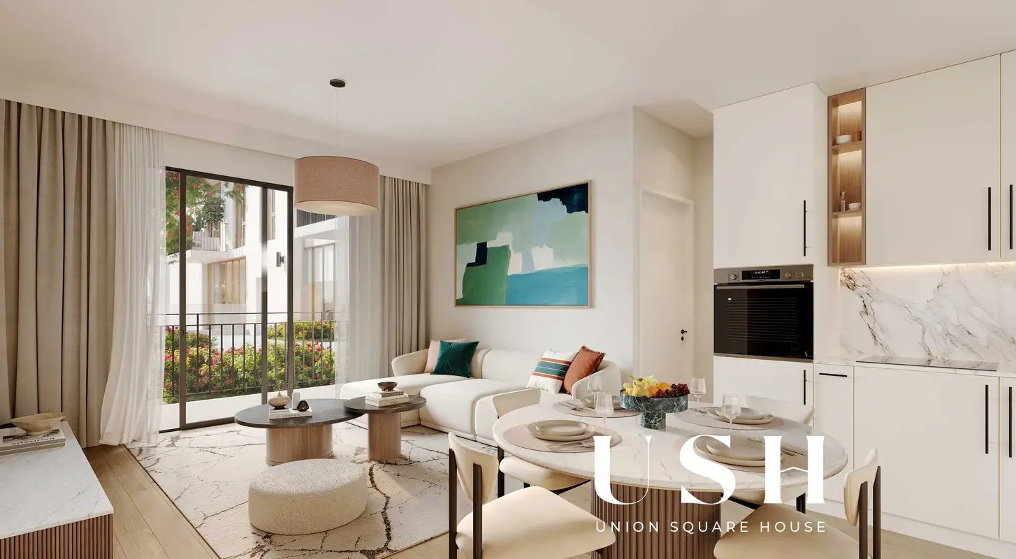 3-bedroom freehold apartment in Town Square — photo 2 of 4