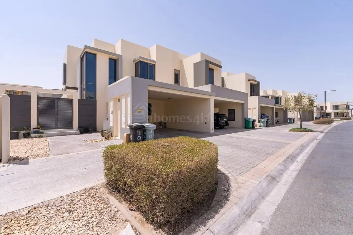 1-bedroom freehold villa in Dubai Hills Estate — photo 2 of 4
