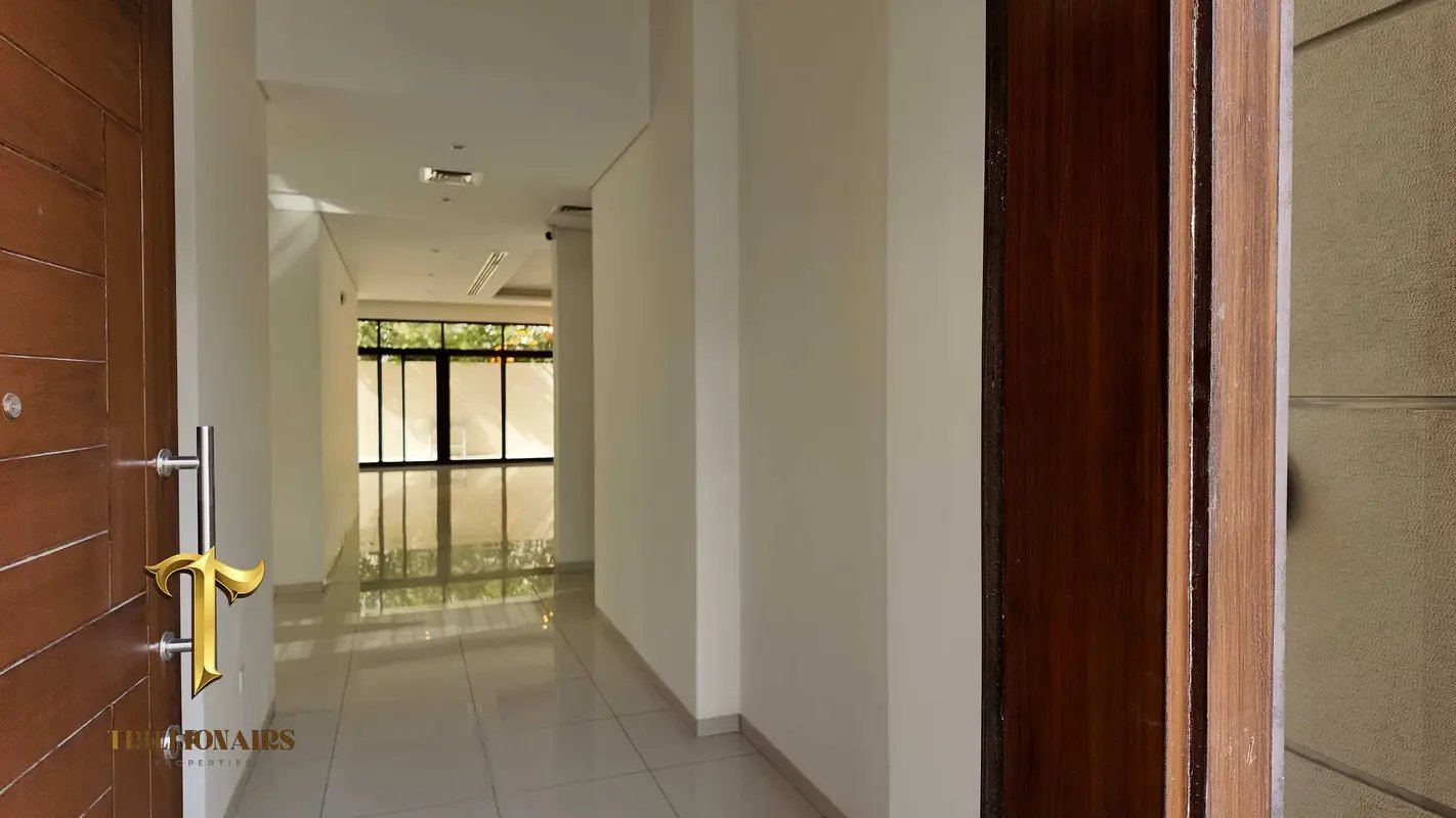 6-bedroom freehold villa in DAMAC Hills — photo 4 of 4