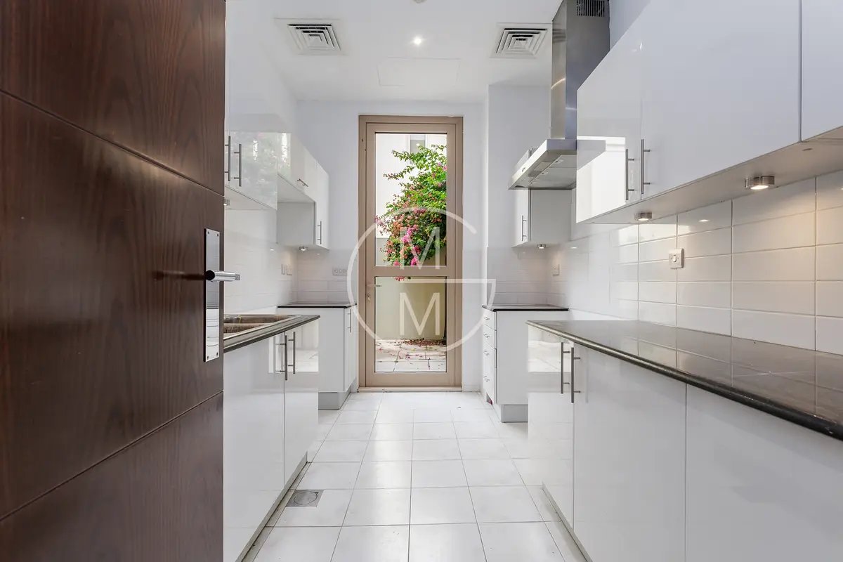 6-bedroom freehold villa in Al Barari — photo 5 of 5