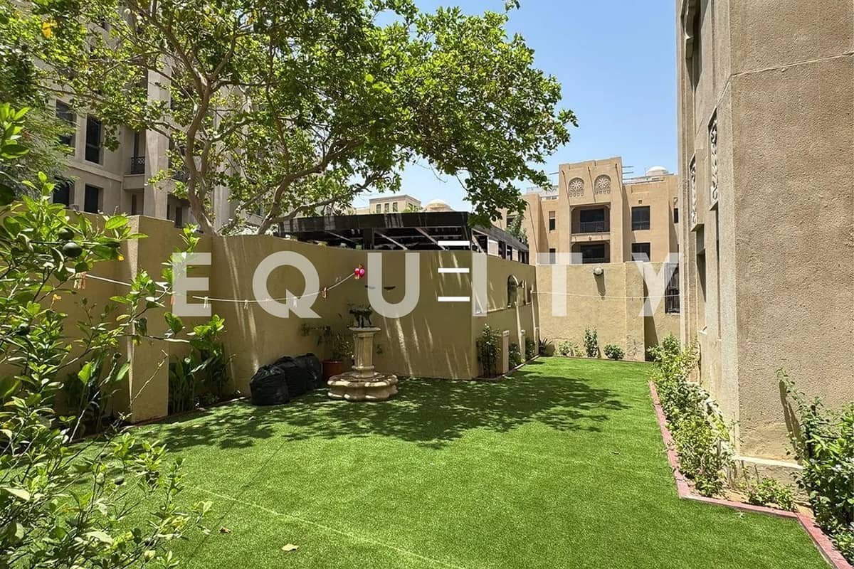2-bedroom freehold apartment in Downtown Dubai — photo 1 of 5