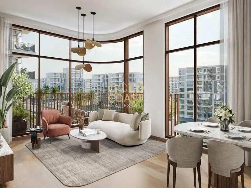 2-bedroom freehold apartment in Town Square — photo 1 of 5
