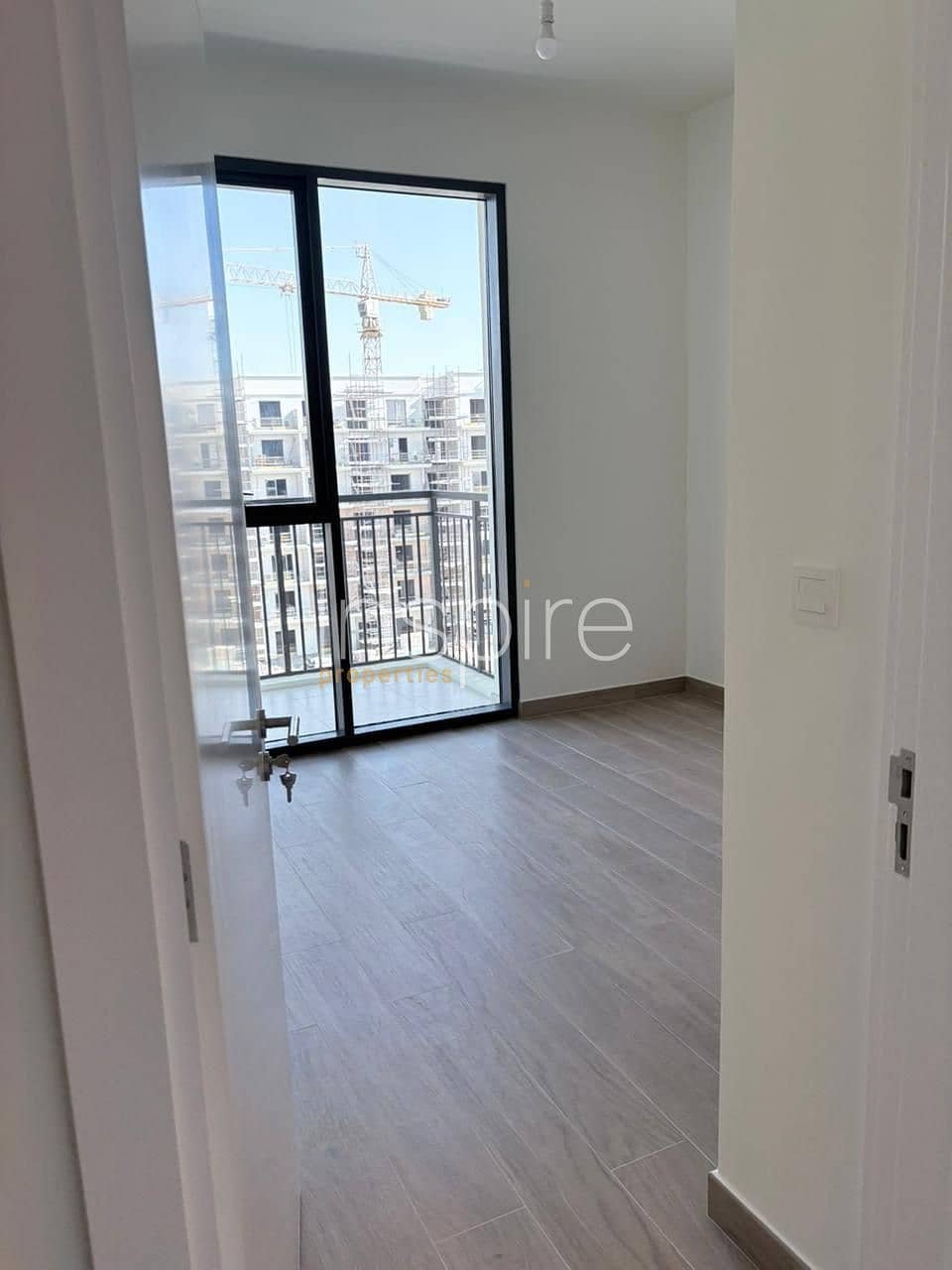 1-bedroom freehold apartment in Town Square — photo 4 of 5