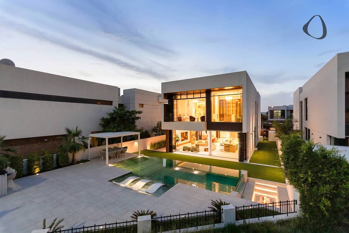 5-bedroom freehold villa in DAMAC Hills — photo 2 of 5