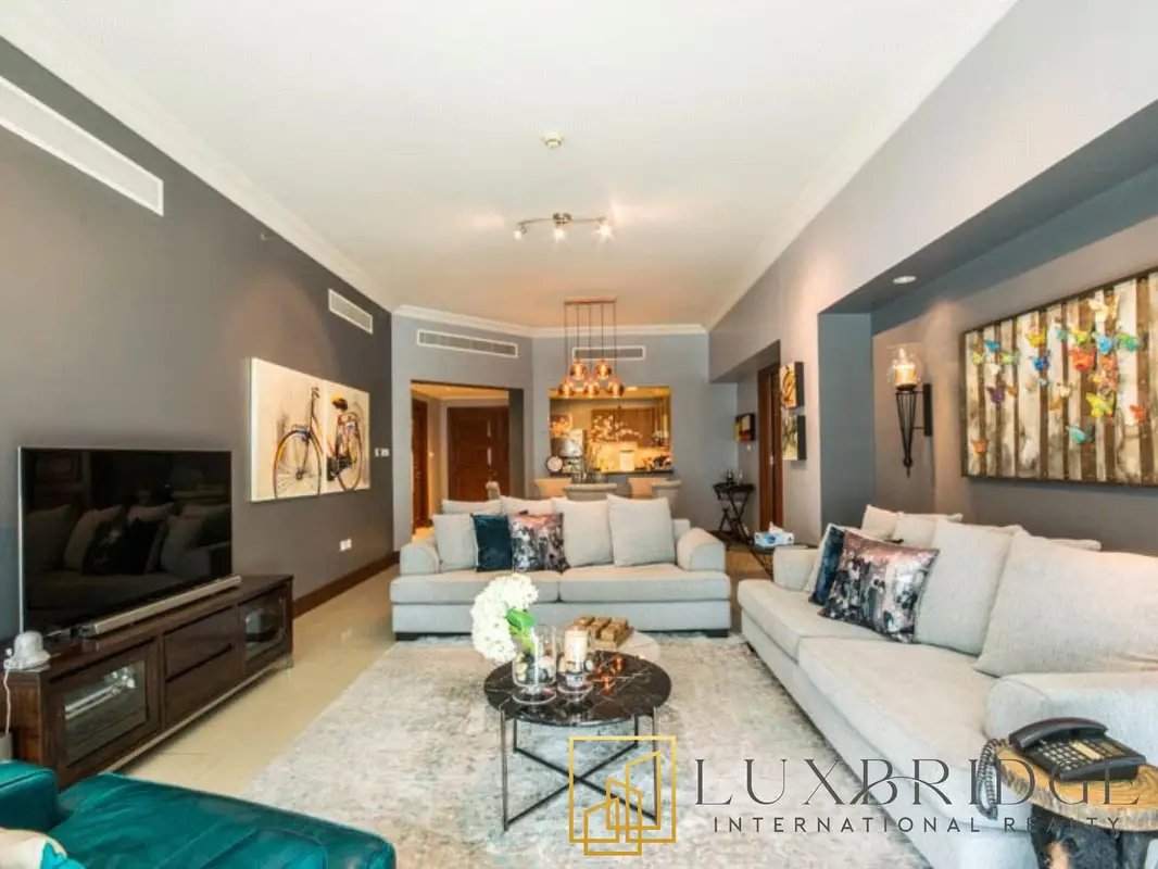 2-bedroom freehold apartment in Palm Jumeirah — photo 2 of 5