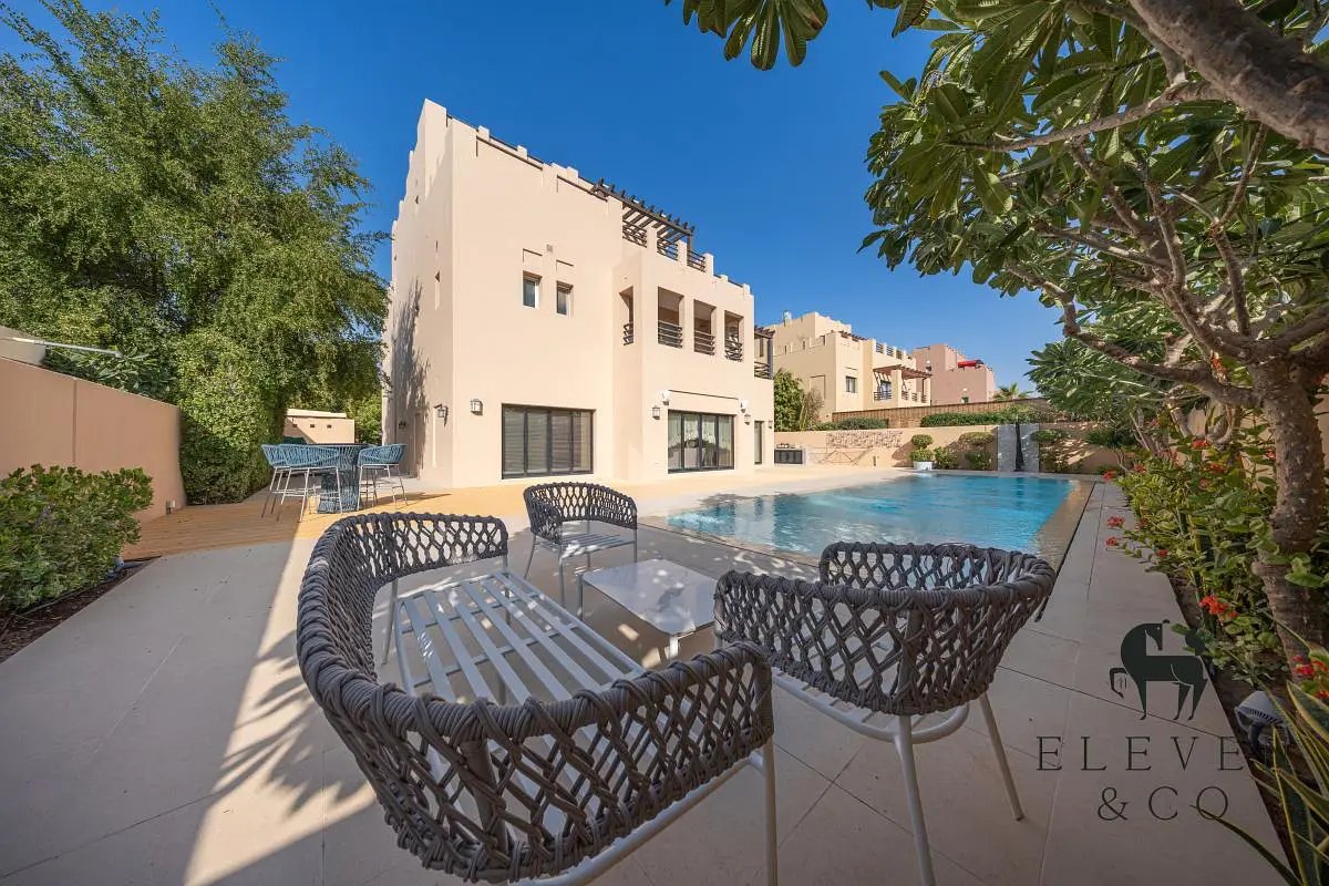 6-bedroom freehold villa in Arabian Ranches — photo 3 of 5