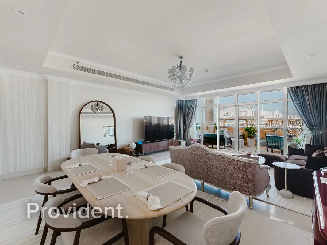 3-bedroom freehold apartment in Palm Jumeirah — photo 2 of 5