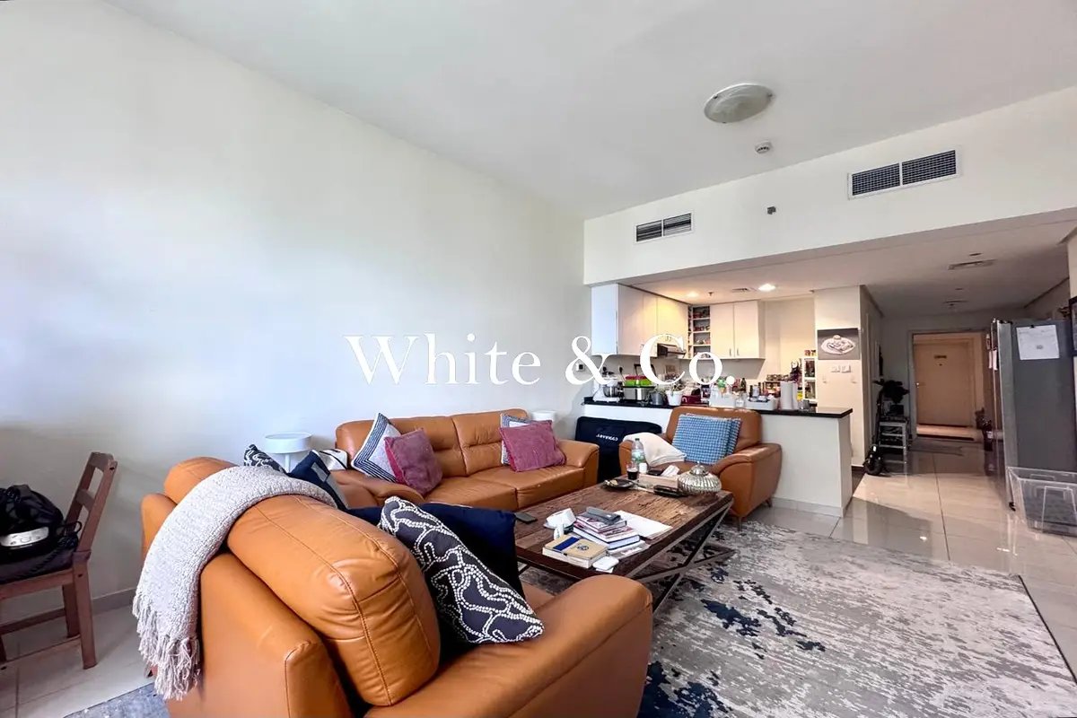 1-bedroom freehold apartment in DAMAC Hills — photo 3 of 5