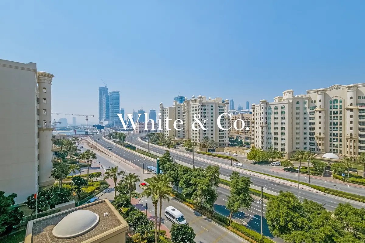 3-bedroom freehold apartment in Palm Jumeirah — photo 1 of 5