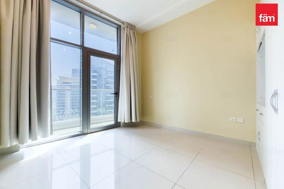 3-bedroom freehold apartment in Dubai Marina — photo 1 of 5