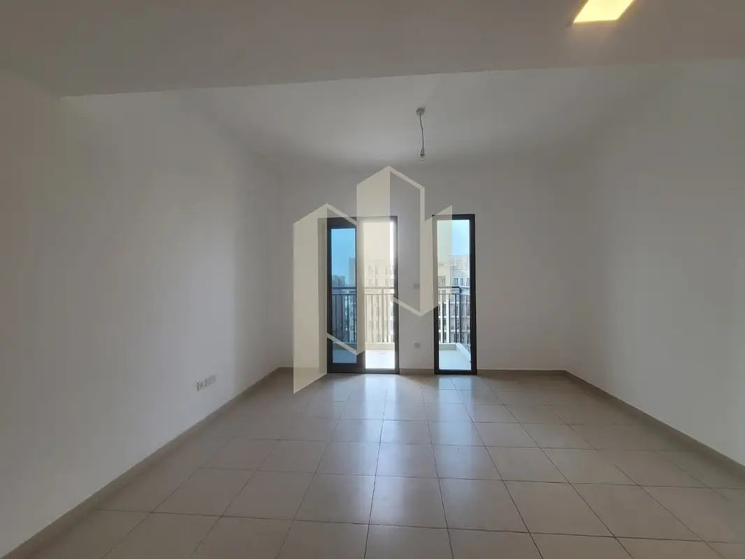 2-bedroom freehold apartment in Town Square — photo 5 of 5