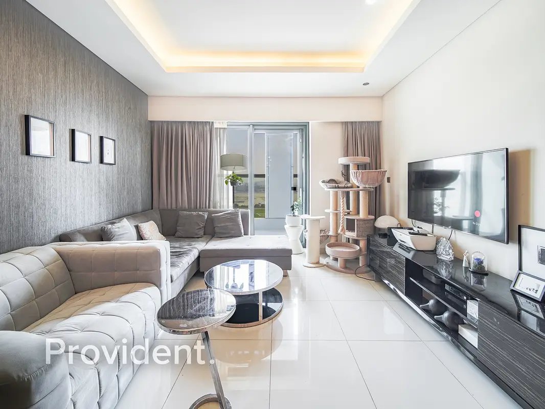 1-bedroom freehold apartment in Business Bay — photo 1 of 5