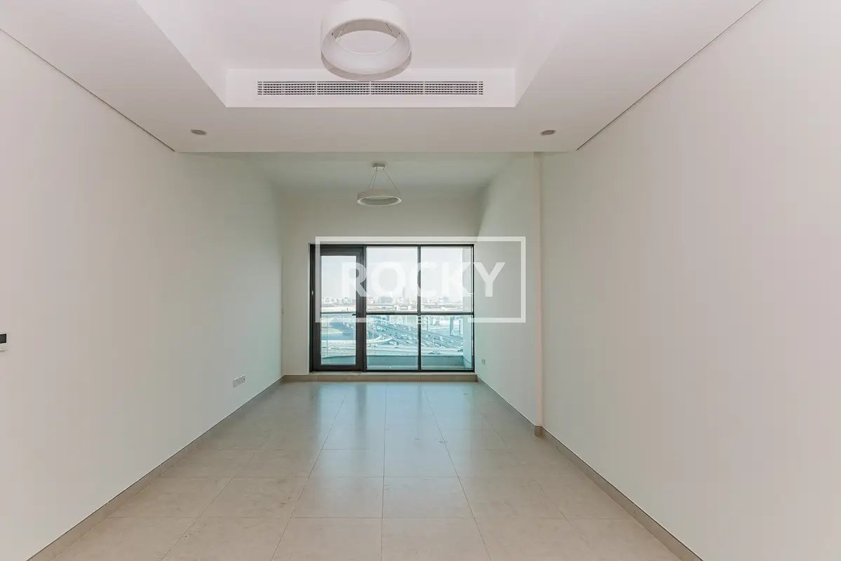 1-bedroom freehold apartment in Business Bay — photo 3 of 5