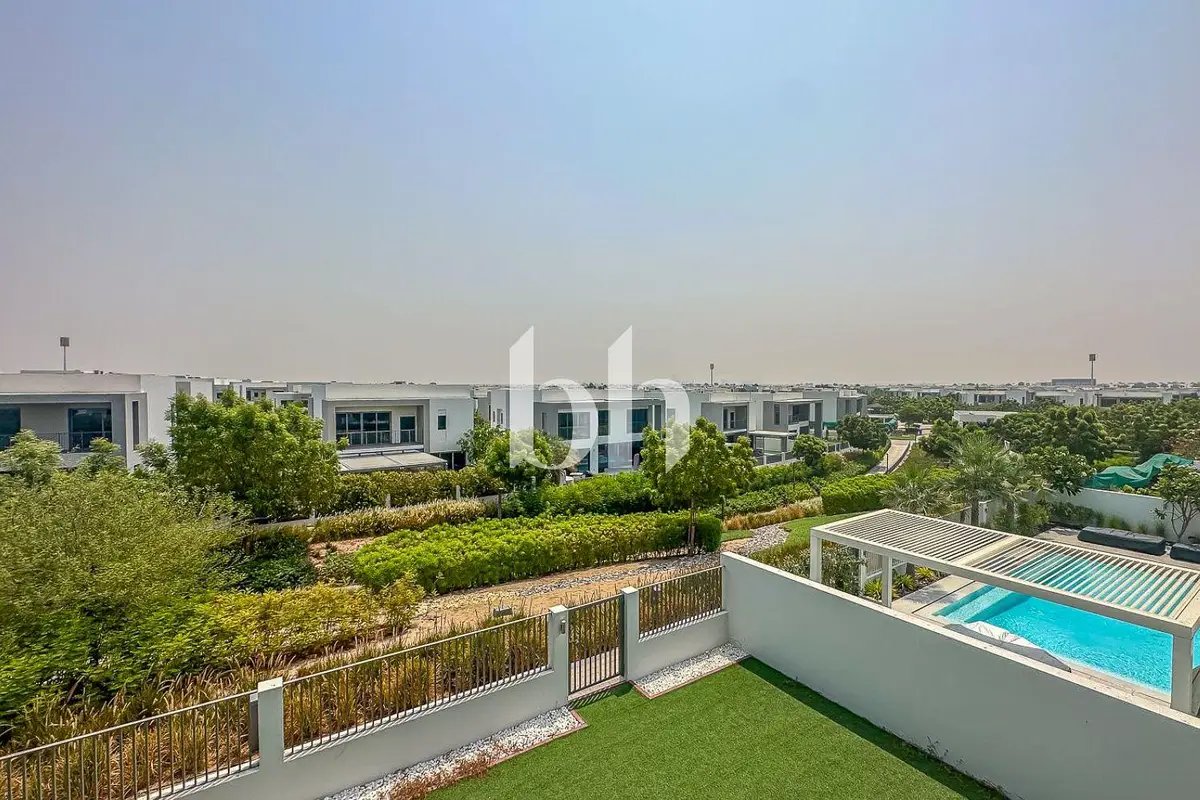 5-bedroom freehold villa in Dubai Hills Estate — photo 1 of 5