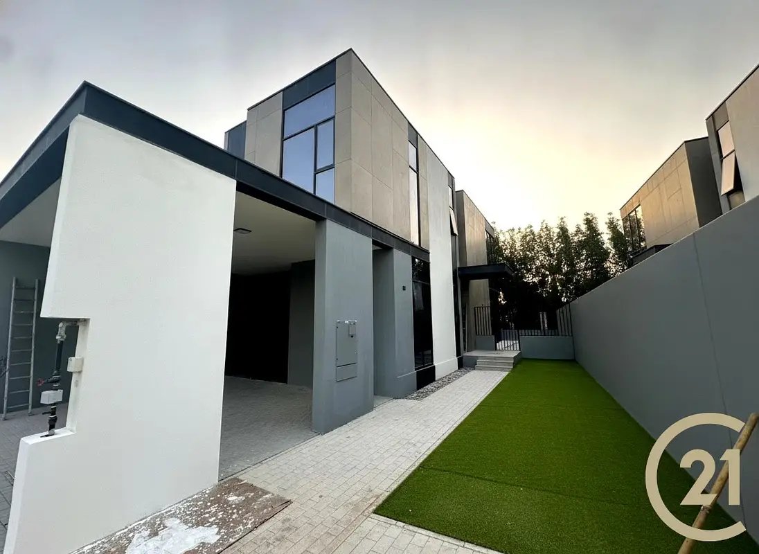 4-bedroom freehold villa in Mudon — photo 3 of 5