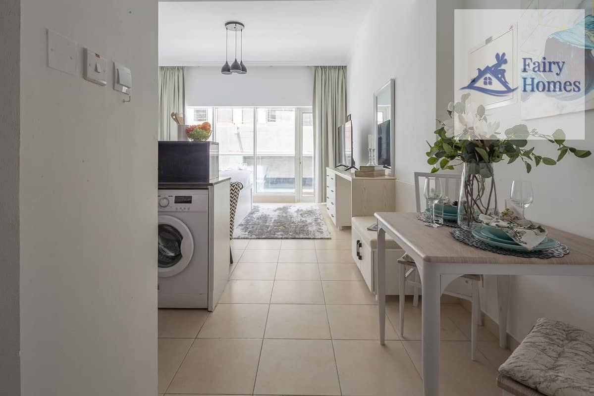 studio freehold apartment in Downtown Dubai — photo 4 of 5