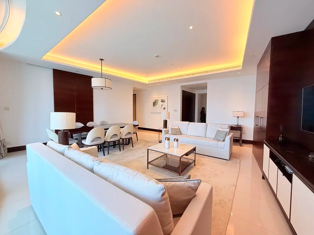 3-bedroom freehold apartment in Downtown Dubai — photo 1 of 5