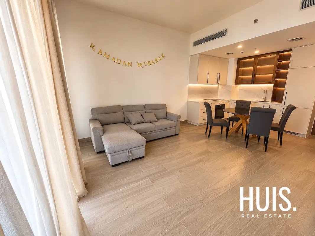 1-bedroom freehold apartment in Town Square — photo 5 of 5