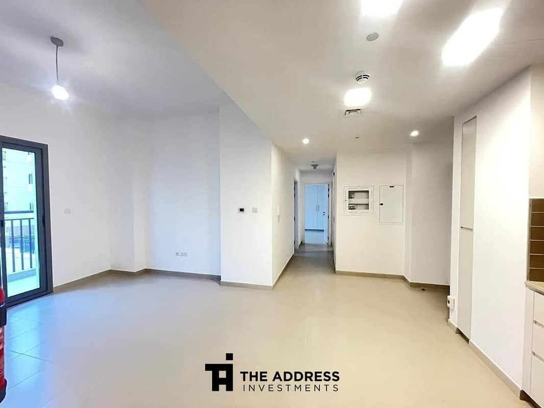 2-bedroom freehold apartment in Town Square — photo 2 of 5