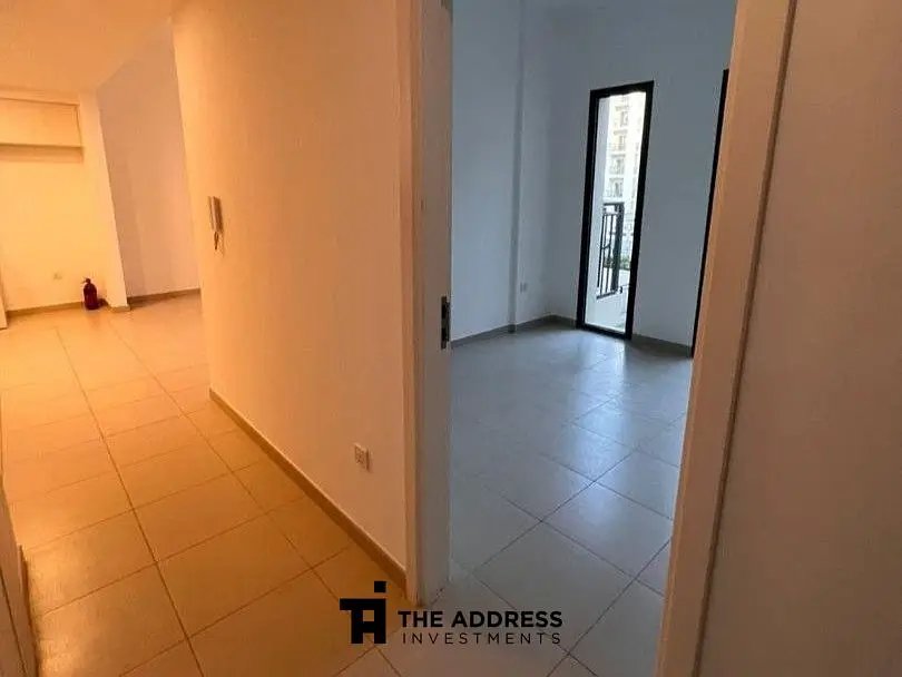 2-bedroom freehold apartment in Town Square — photo 3 of 5