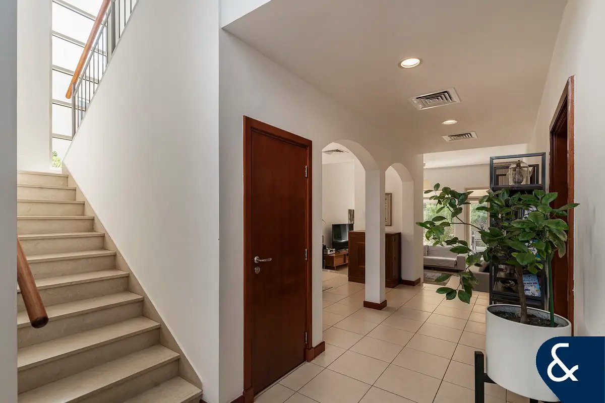 3-bedroom freehold villa in Arabian Ranches — photo 5 of 5