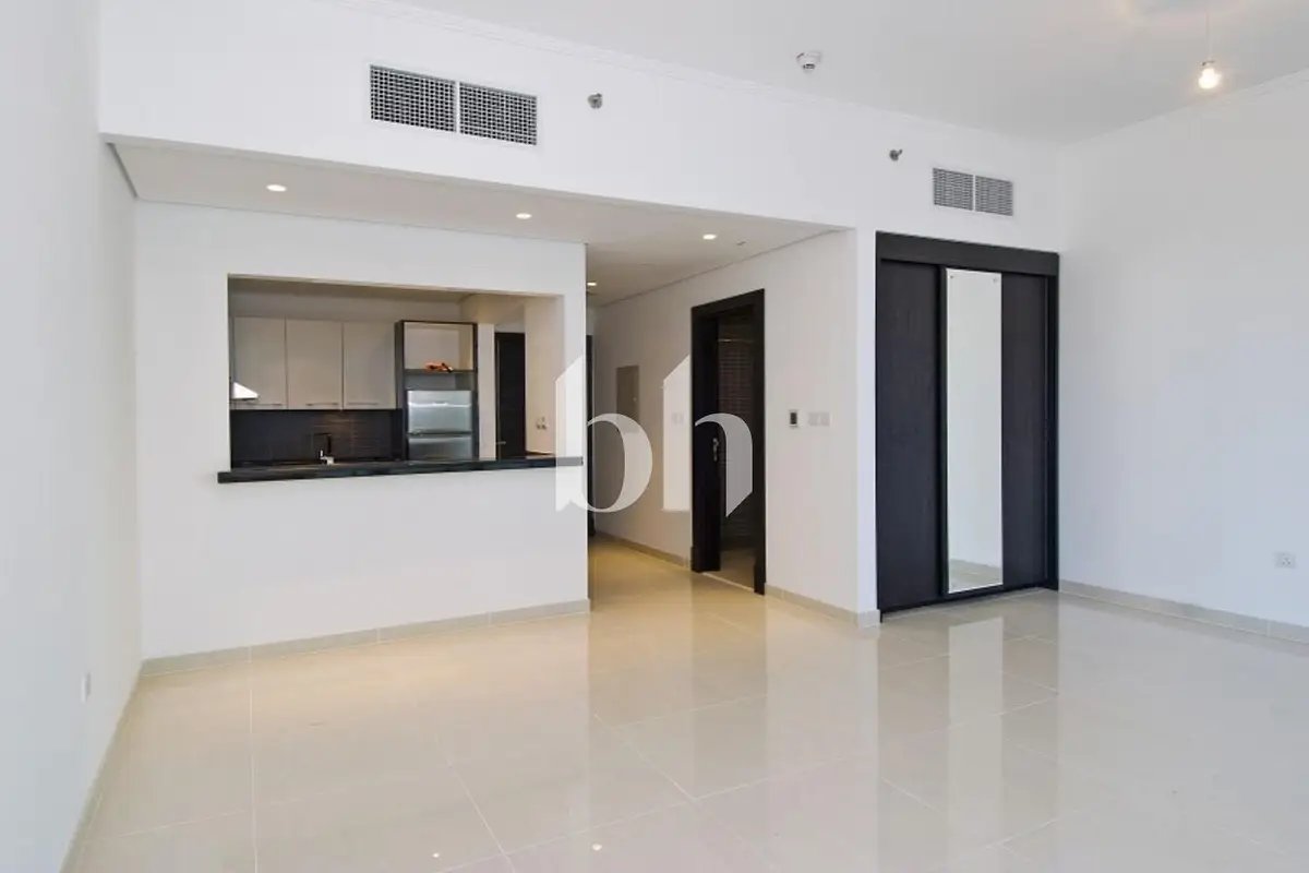 studio freehold apartment in Dubai Marina — photo 1 of 5