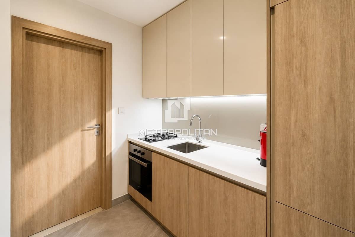 studio freehold apartment in Business Bay — photo 4 of 5