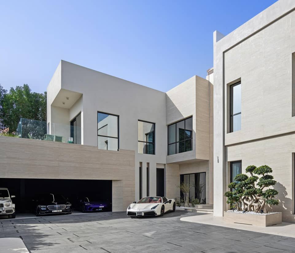 6-bedroom freehold villa in Al Barari — photo 2 of 5