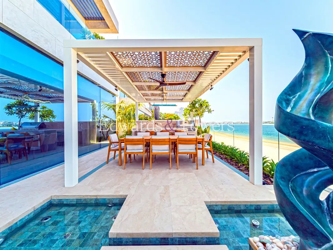 5-bedroom freehold villa in Palm Jumeirah — photo 3 of 5