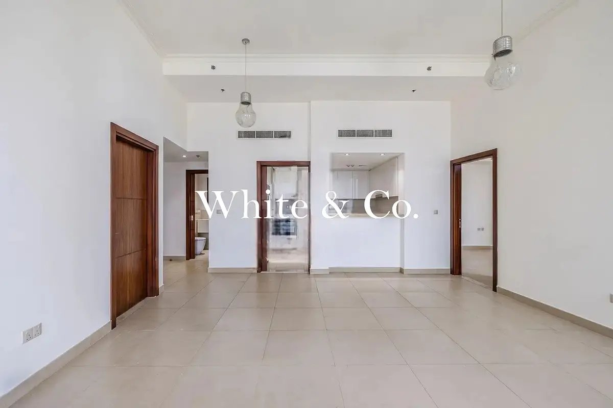 2-bedroom freehold apartment in Downtown Dubai — photo 1 of 5