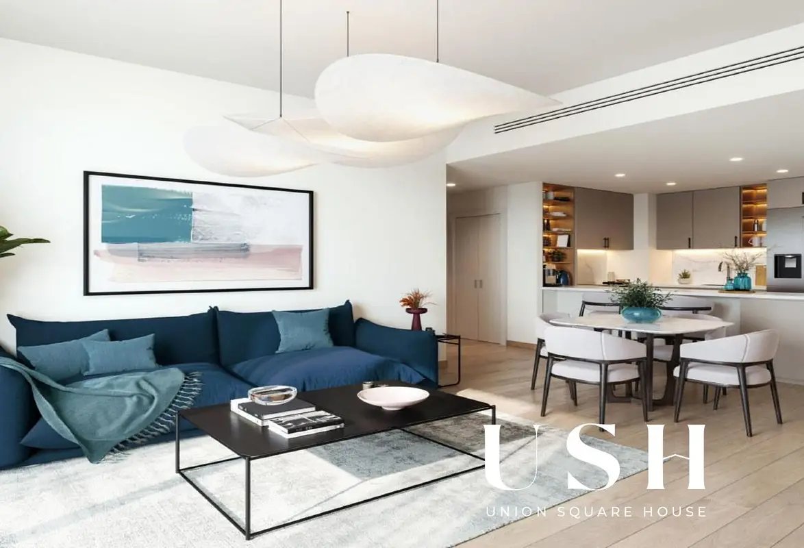 3-bedroom freehold apartment in Town Square — photo 3 of 5