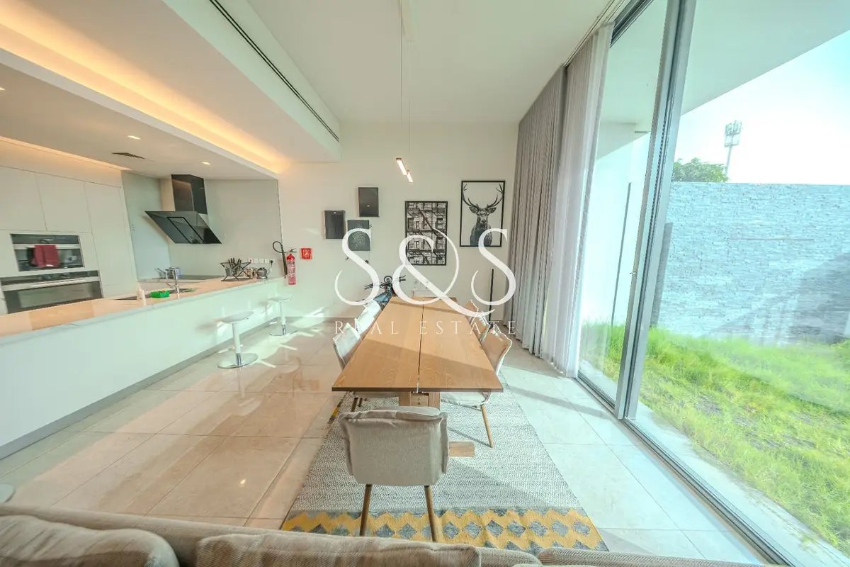 4-bedroom freehold villa in Mohammed Bin Rashid City (MBR City) — photo 3 of 5