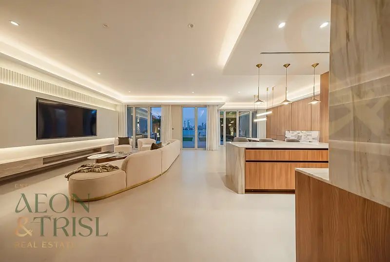 5-bedroom freehold villa in Palm Jumeirah — photo 3 of 5